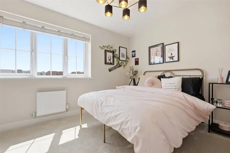 with 4 bedrooms in Saffron Walden, CB11, photo 13