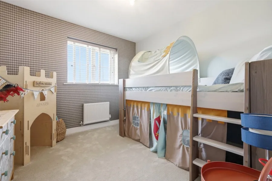 with 4 bedrooms in Saffron Walden, CB11, photo 19
