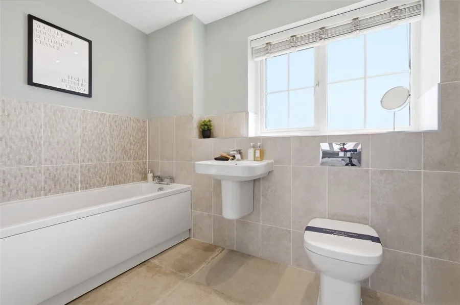 with 4 bedrooms in Saffron Walden, CB11, photo 17