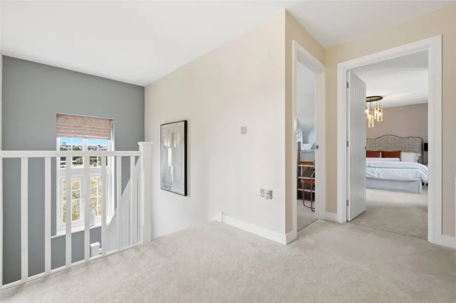 with 4 bedrooms in Saffron Walden, CB11, photo 12