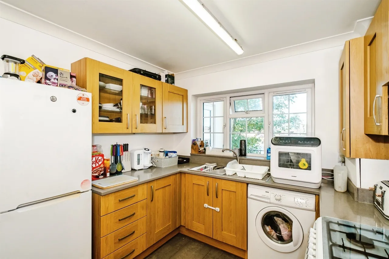 Lamorna Grove, Worthing, BN14, photo 6