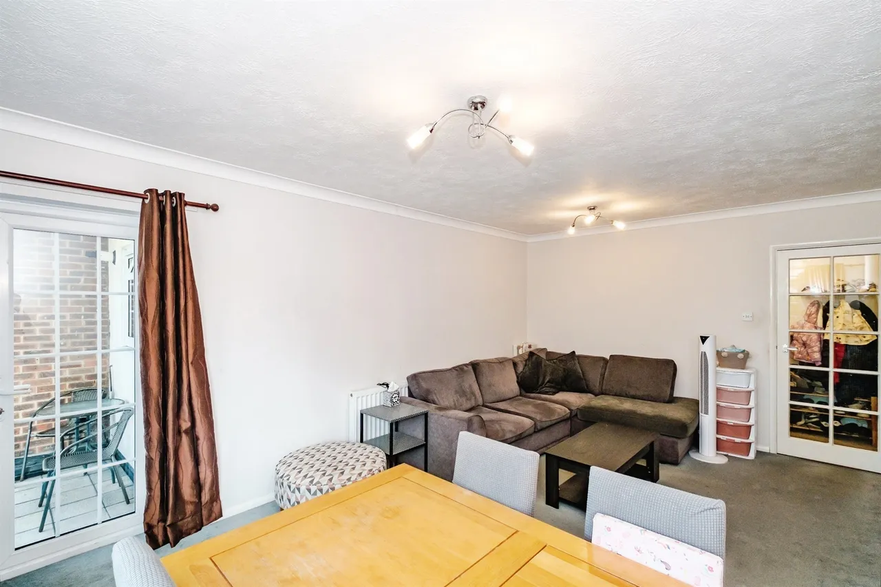 Lamorna Grove, Worthing, BN14, photo 5