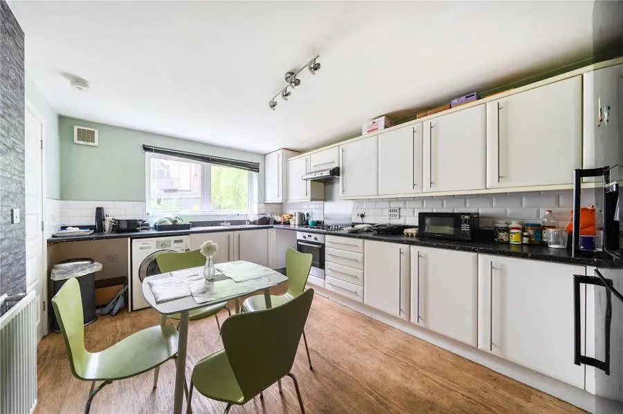 Tatwin Crescent, Southampton, SO19, photo 5