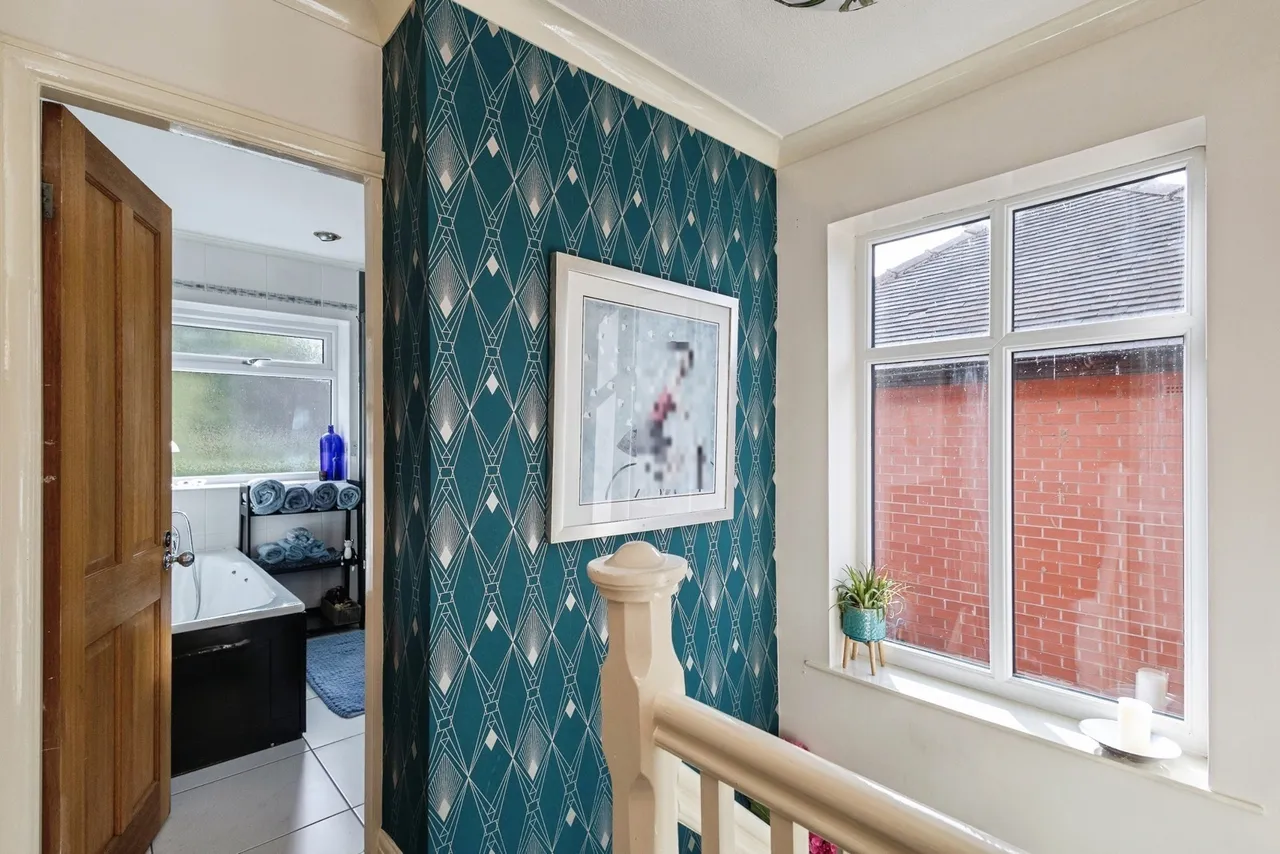 Sunnyside Grove, Ashton-Under-Lyne, OL6, photo 10