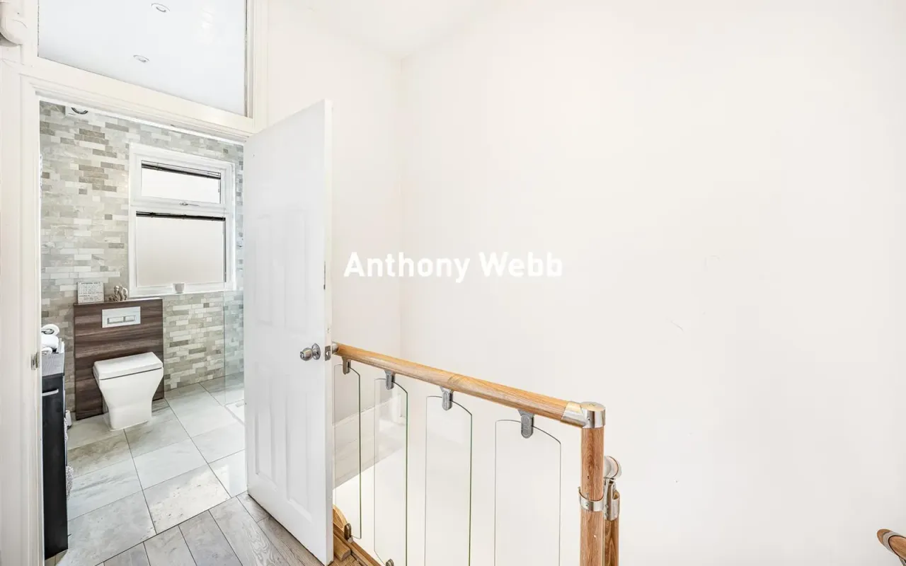 Tottenhall Road, Palmers Green, N13, photo 11