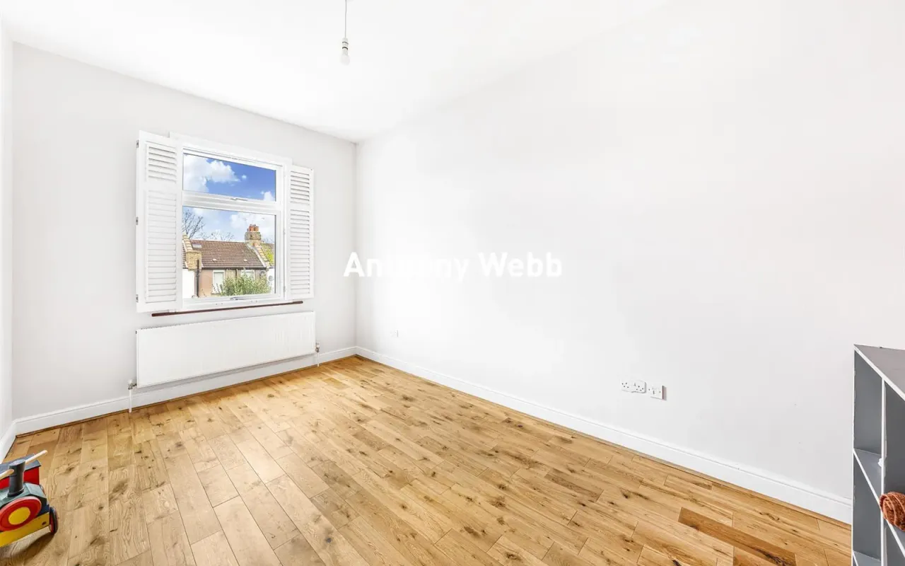 Tottenhall Road, Palmers Green, N13, photo 15