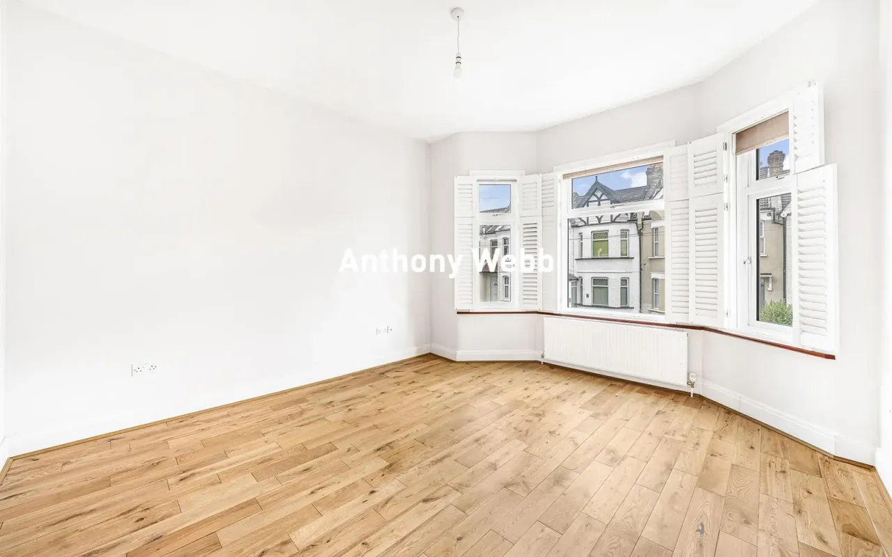 Tottenhall Road, Palmers Green, N13, photo 14