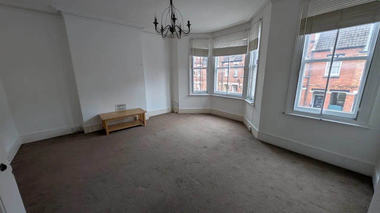 Radnor Park Crescent, Folkestone, CT19, photo 2