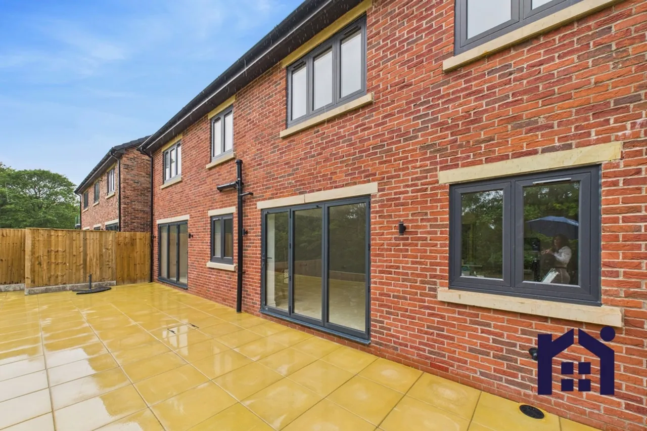 Armetriding Reaches, Euxton, Chorley, PR7 6EB, photo 30