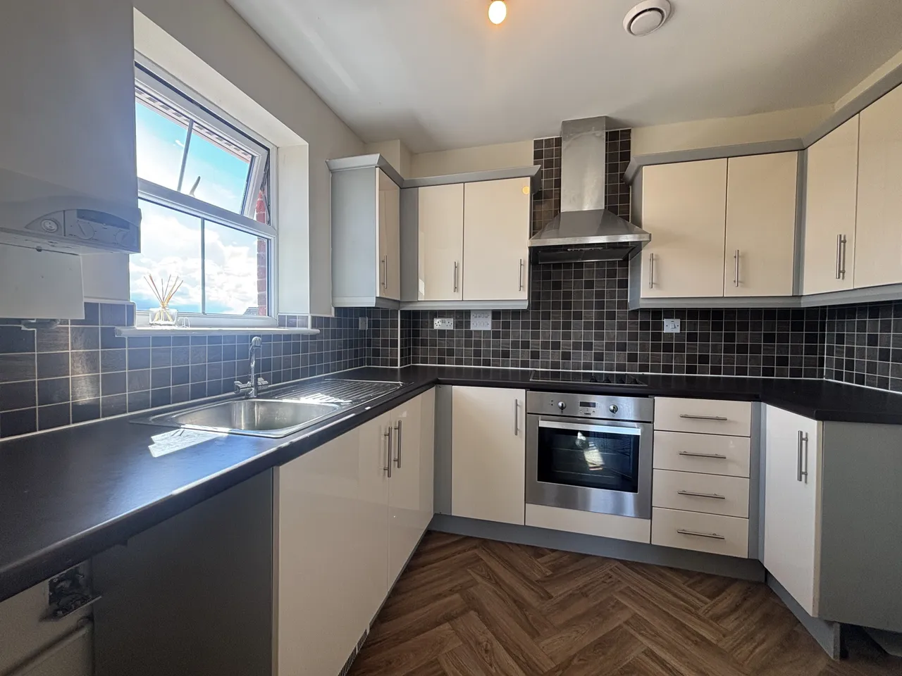 Highley Drive, CV6, photo 11
