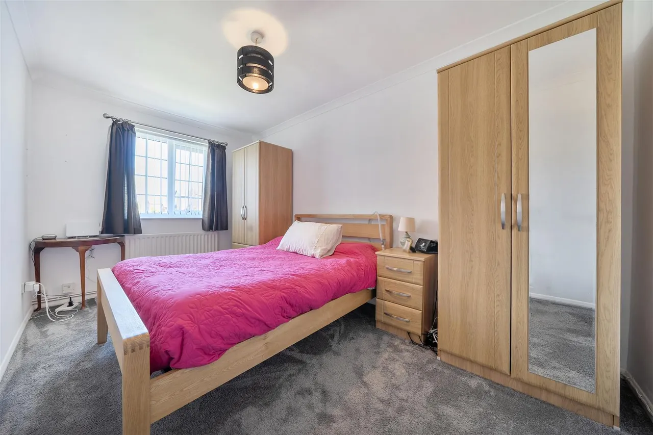 Pound Gate Drive, Titchfield Common, photo 10