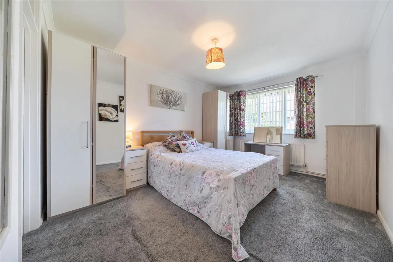 Pound Gate Drive, Titchfield Common, photo 8