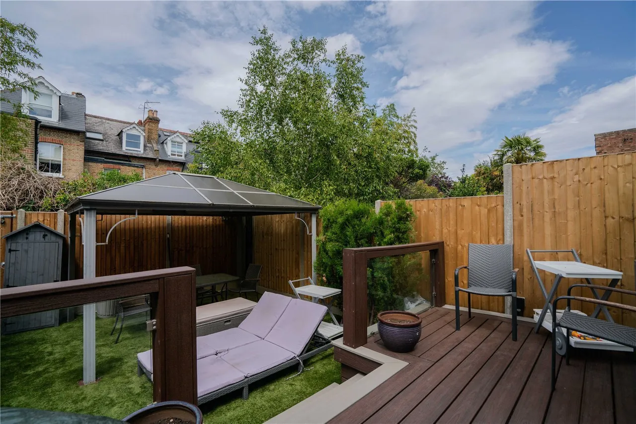 Hartington Road, St Margarets, TW1, photo 21