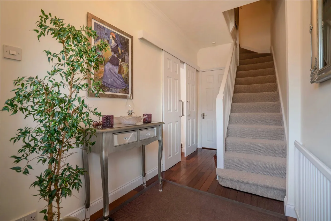 Hartington Road, St Margarets, TW1, photo 3