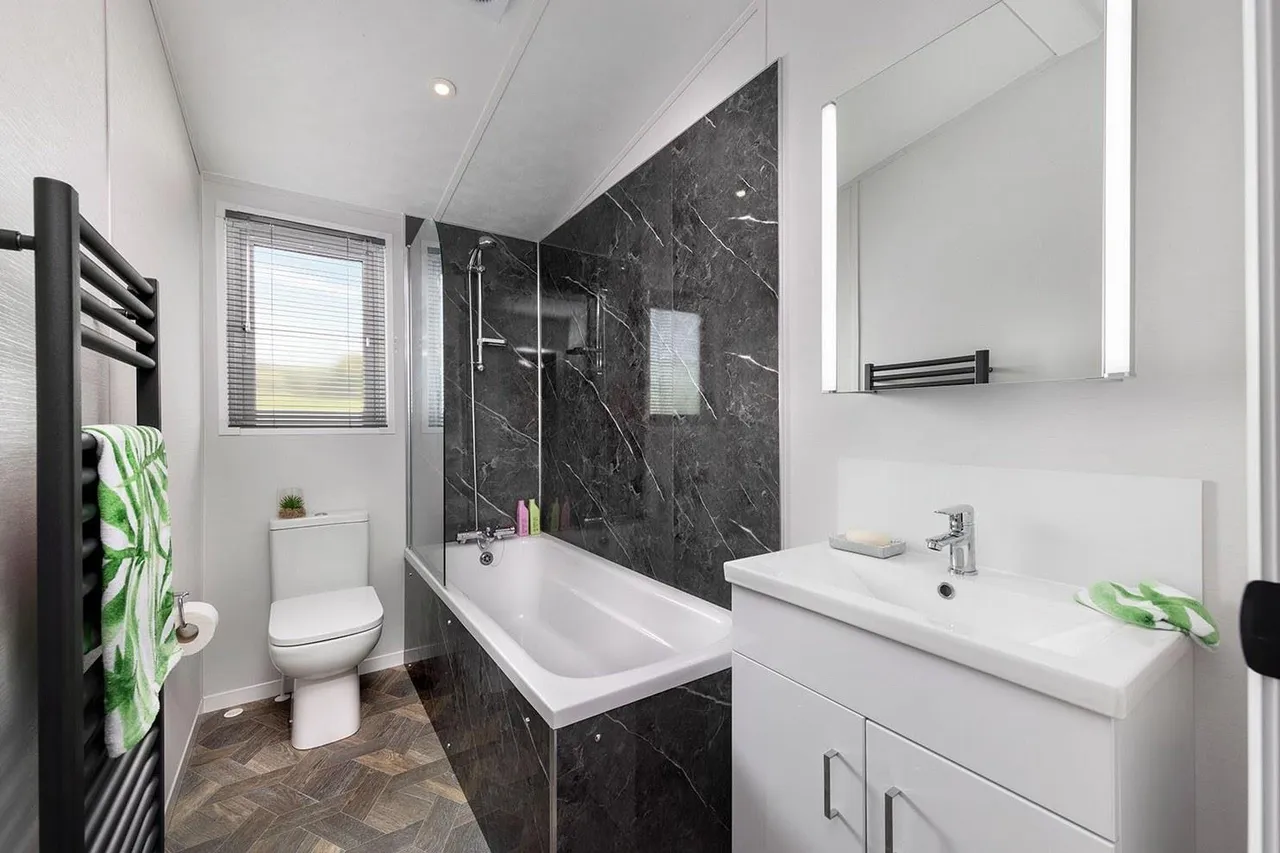Long Ashes Park, Threshfield, Skipton, BD23 5PN, photo 10