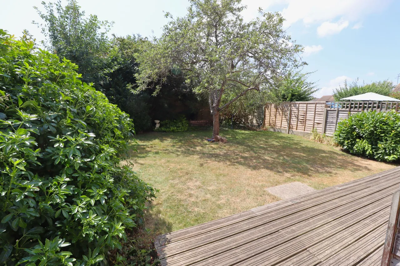Milton Close, Rayleigh, Essex, SS6 8YN, photo 6