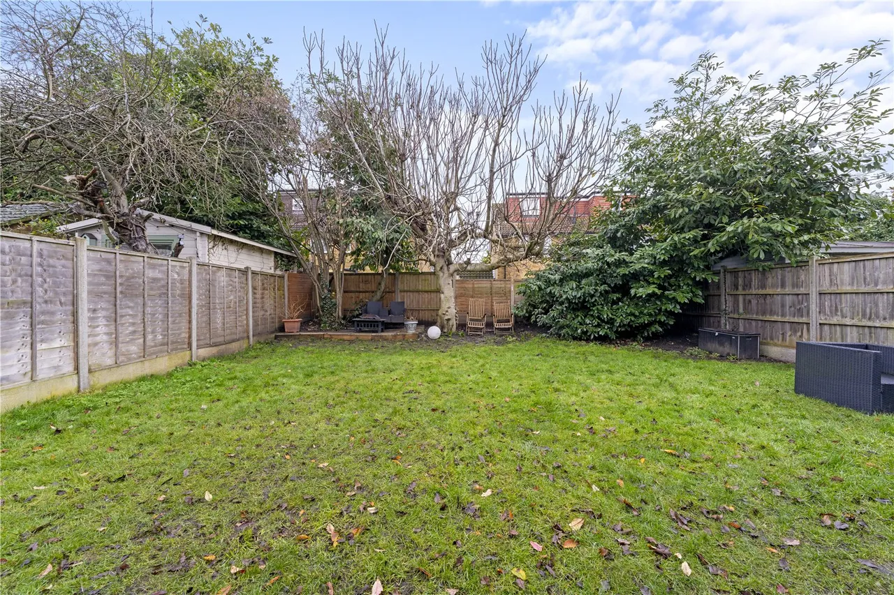 Uxbridge Road, Hampton Hill, TW12 1SP, photo 9