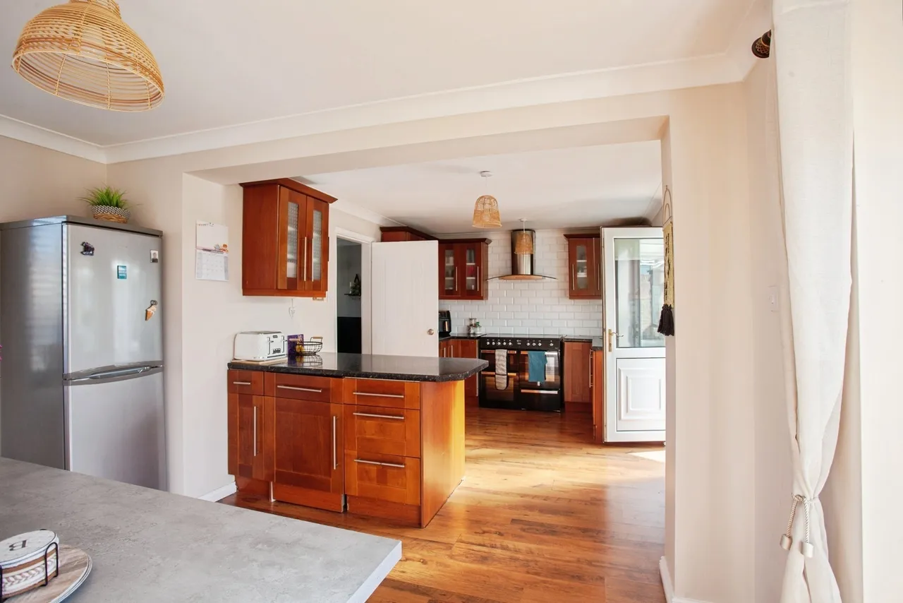 Askam Court, Bramley, Rotherham, South Yorkshire, S66, photo 6