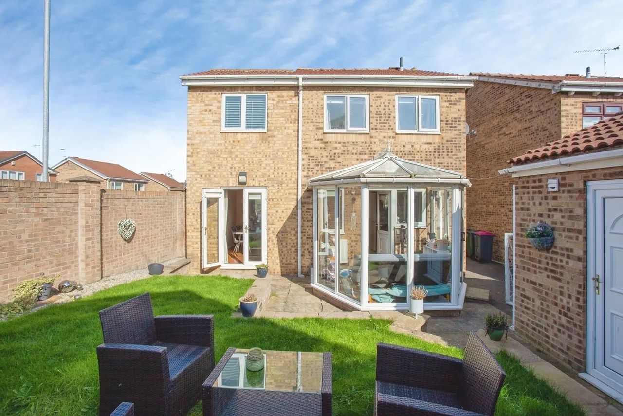 Askam Court, Bramley, Rotherham, South Yorkshire, S66, photo 2
