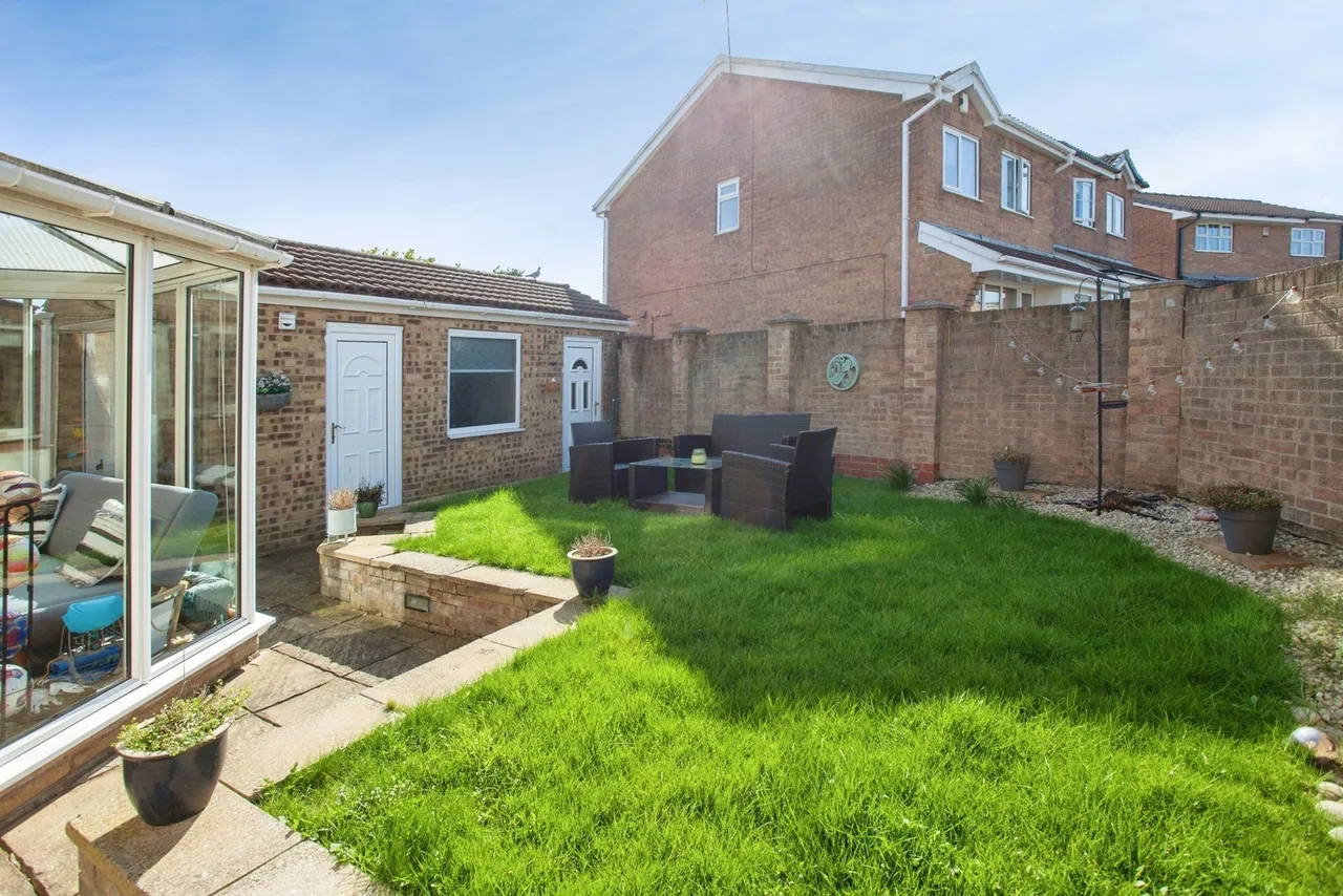 Askam Court, Bramley, Rotherham, South Yorkshire, S66, photo 19