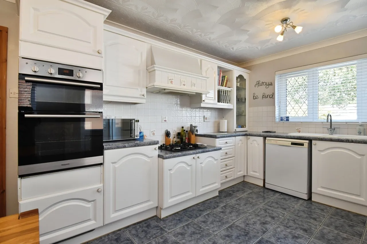 Derwen Fawr, Llandybie, SA18, photo 12