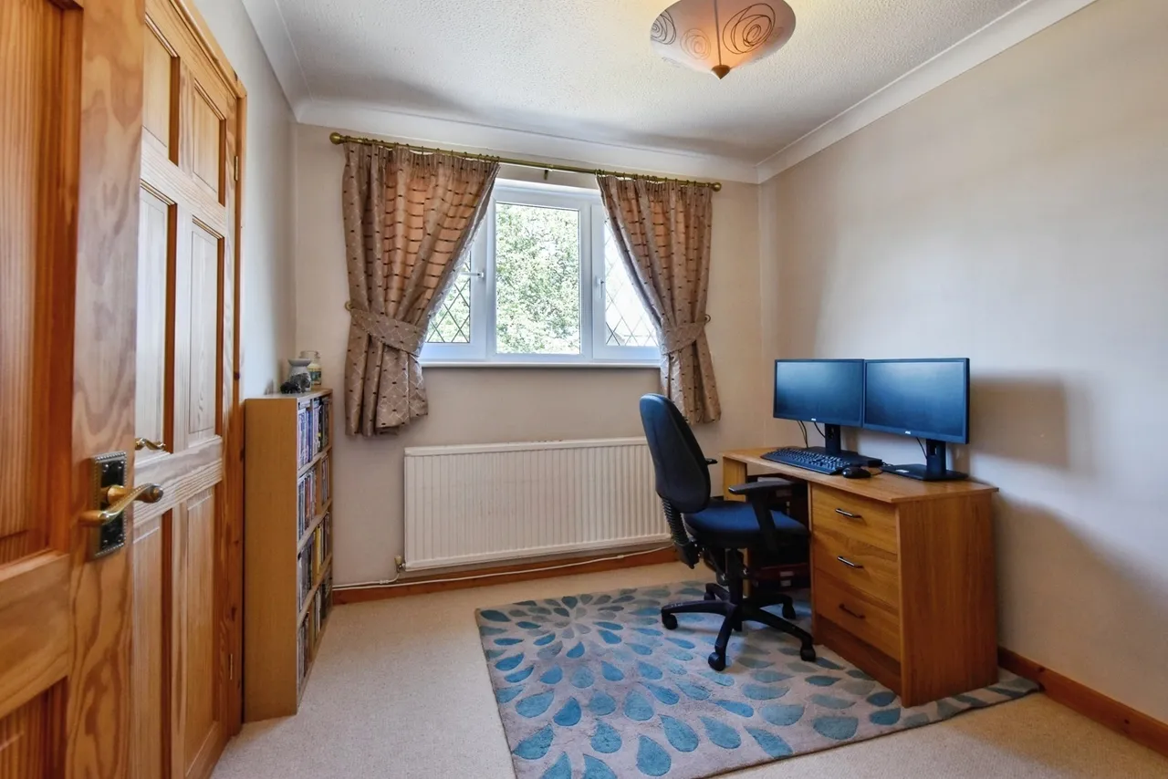 Derwen Fawr, Llandybie, SA18, photo 23