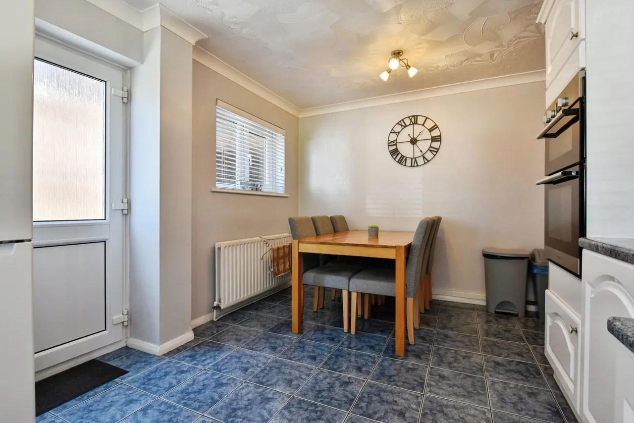 Derwen Fawr, Llandybie, SA18, photo 15