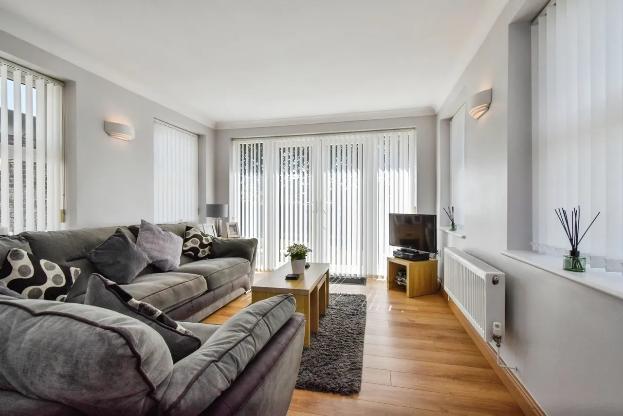 Derwen Fawr, Llandybie, SA18, photo 9