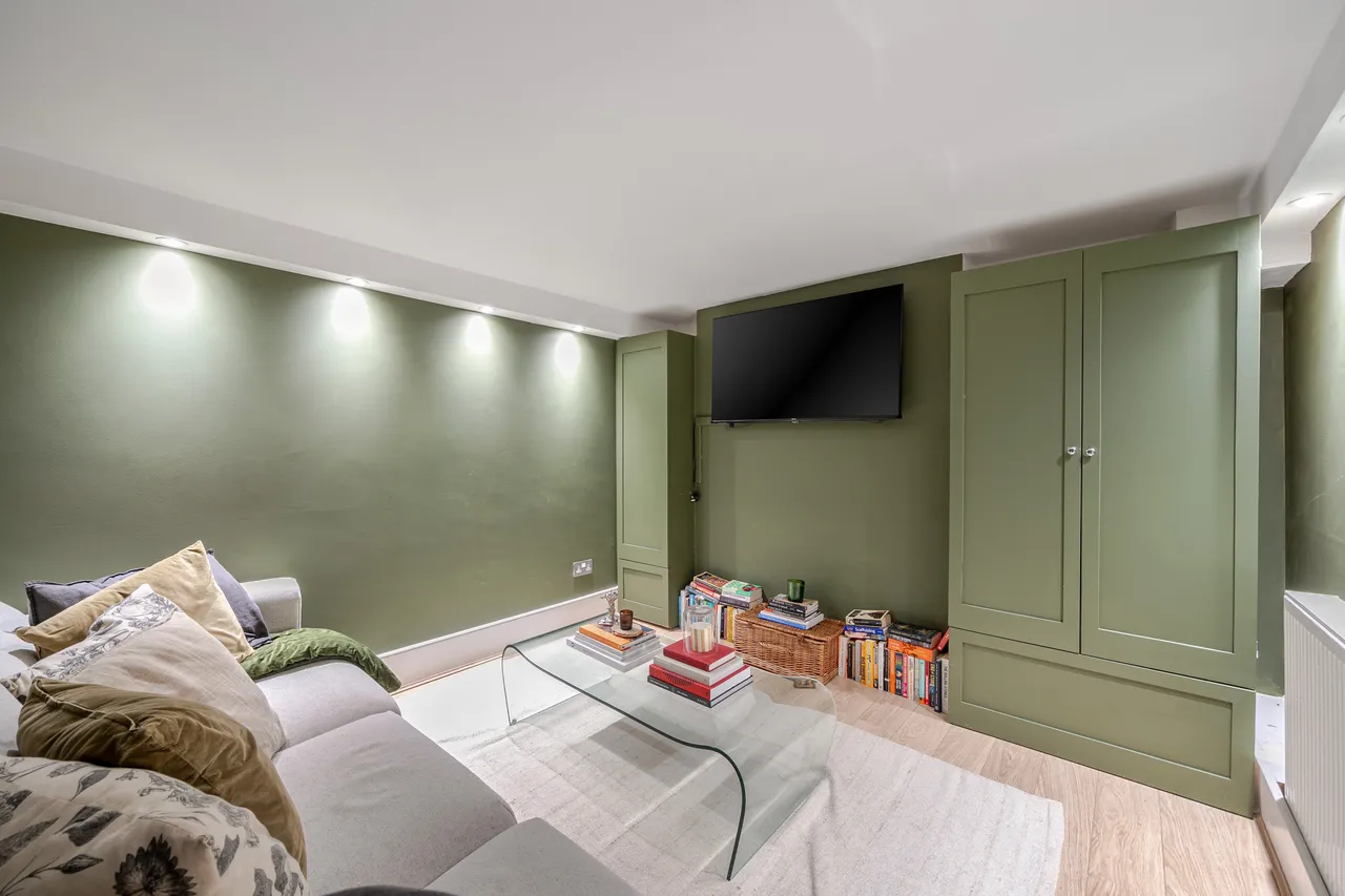 Ferme Park Road, London, N8, photo 6