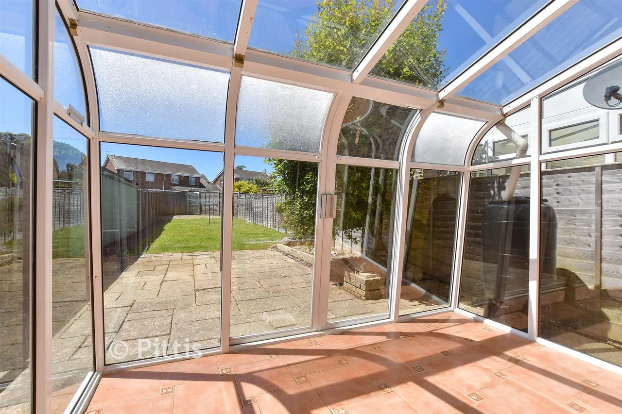 Moor View, Godshill, PO38, photo 3
