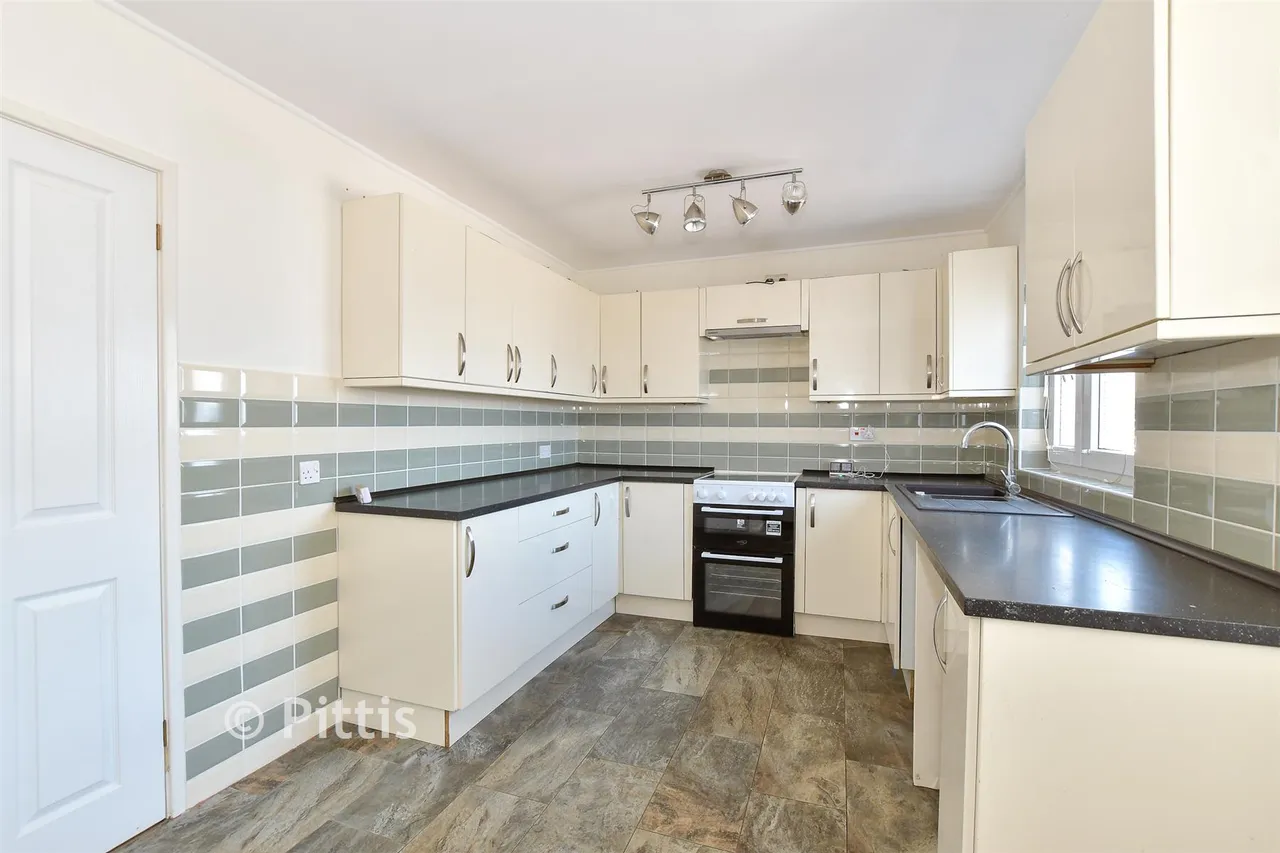 Moor View, Godshill, PO38, photo 2