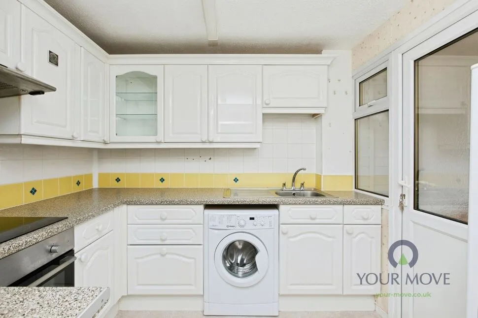 Harrow Drive, Burton-on-Trent, Staffordshire, DE14, photo 6