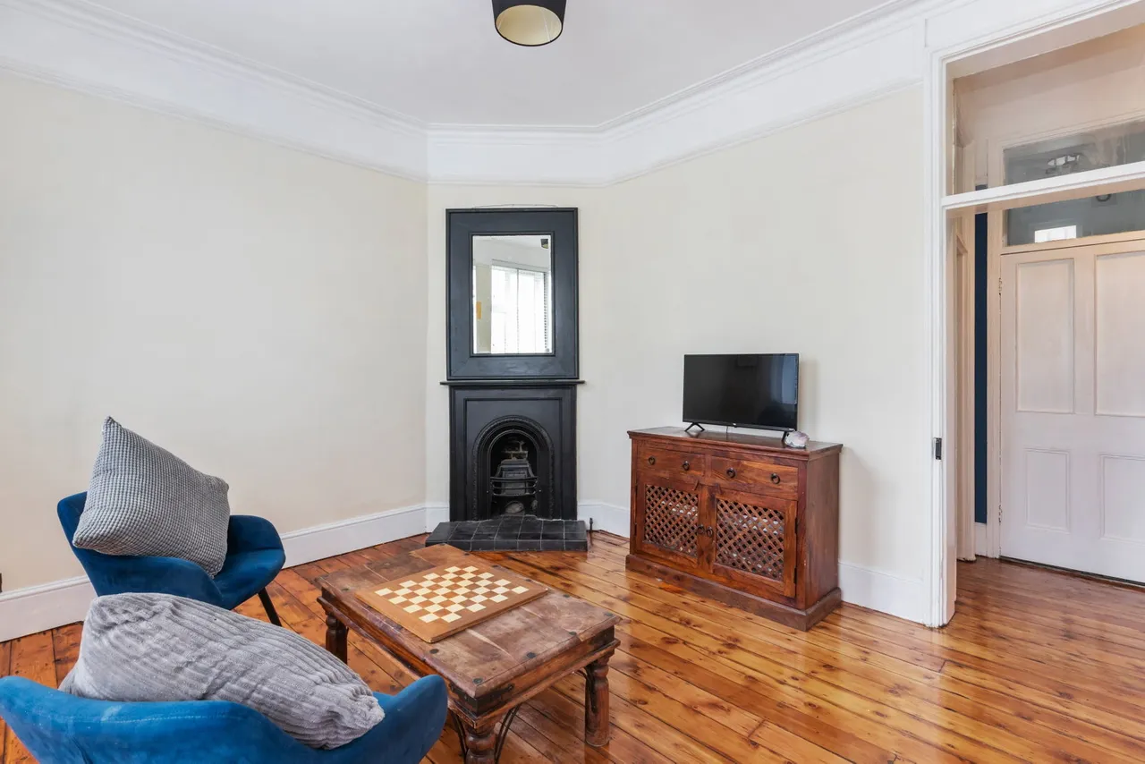 Park Mansions, London, SW8, photo 2