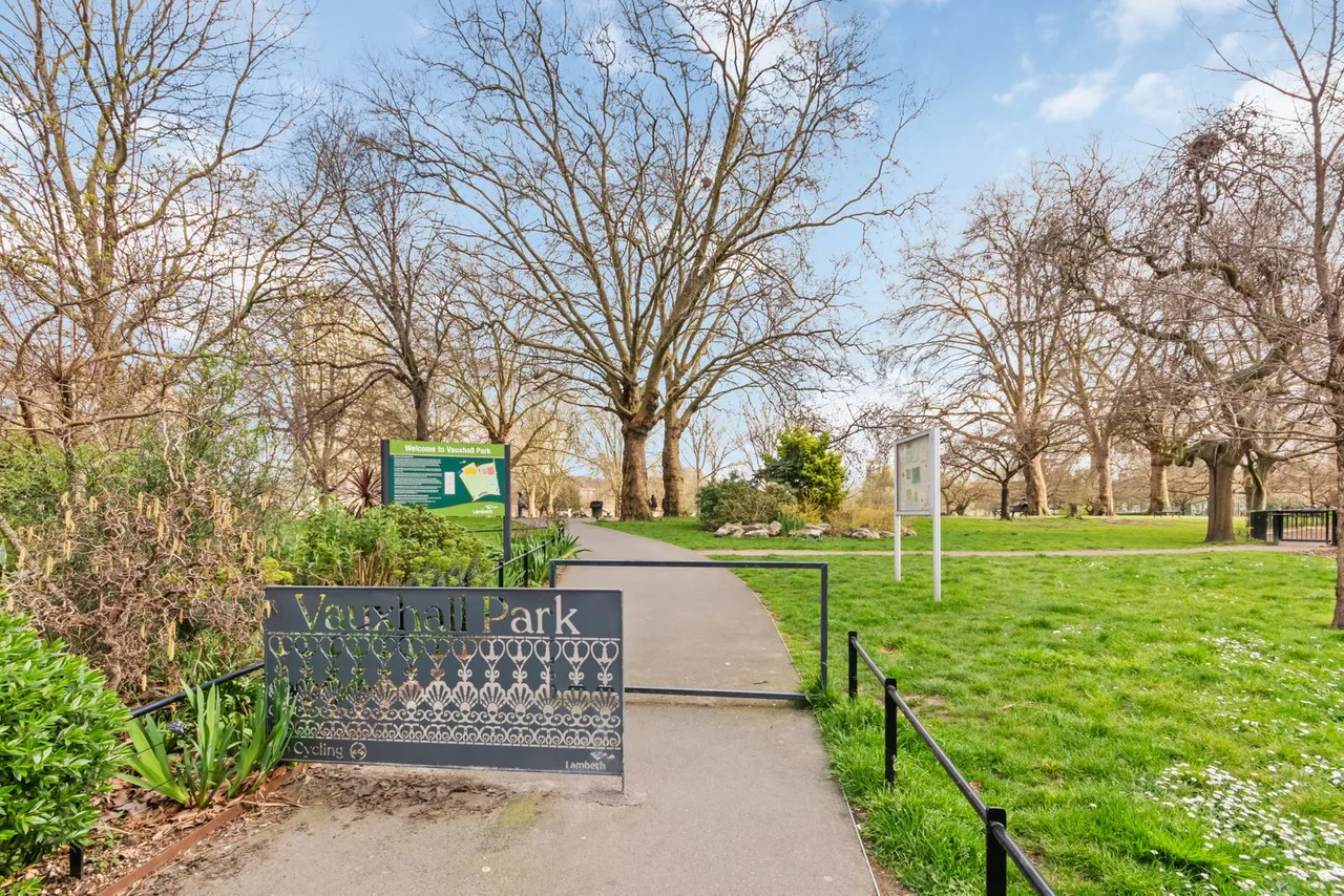 Park Mansions, London, SW8, photo 7