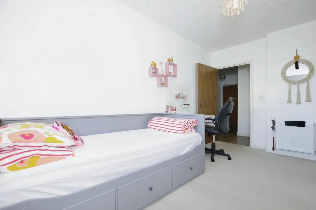 Sackett Road, Barking, IG11, photo 12