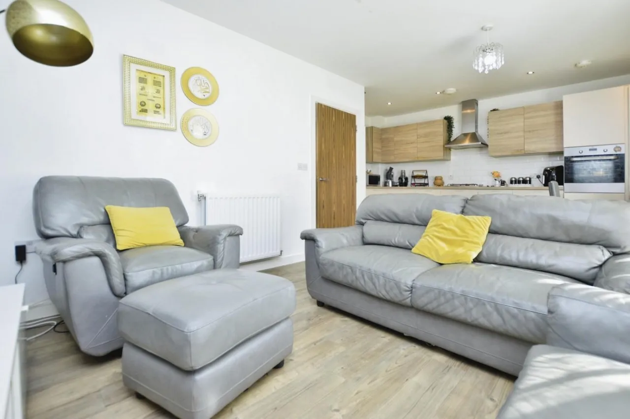 Sackett Road, Barking, IG11, photo 2