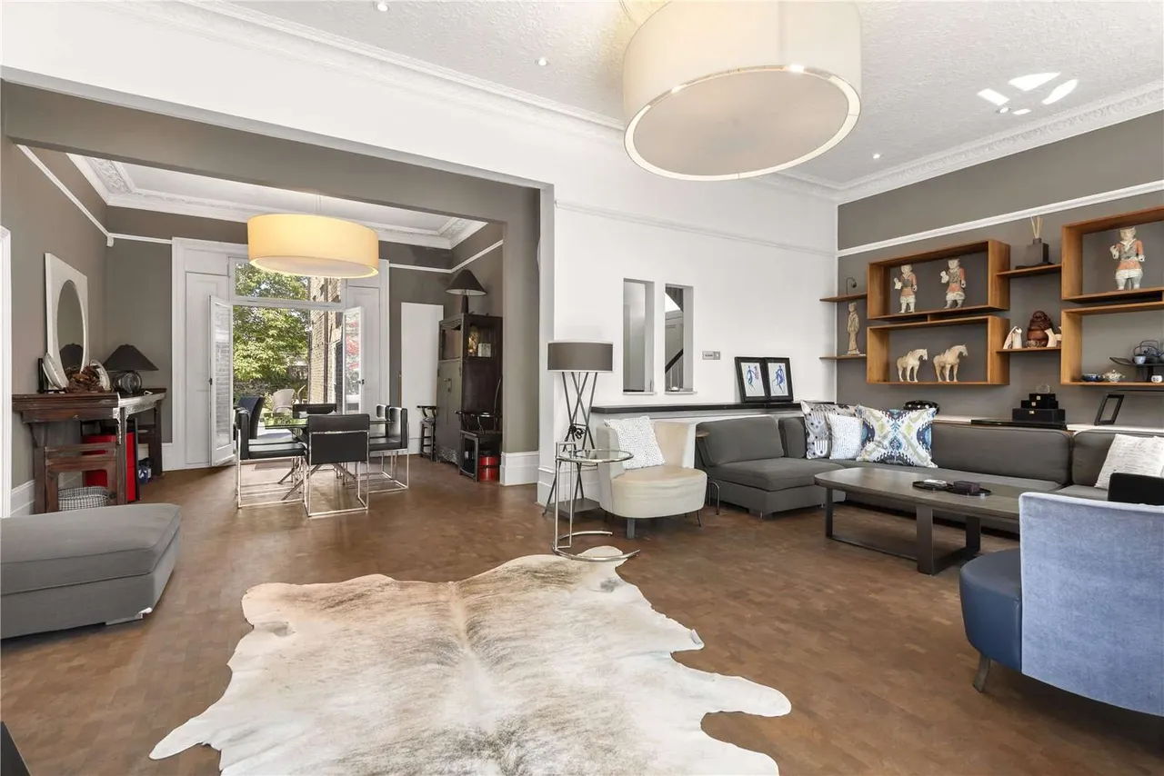 Chiswick Mall, London, W4, photo 12