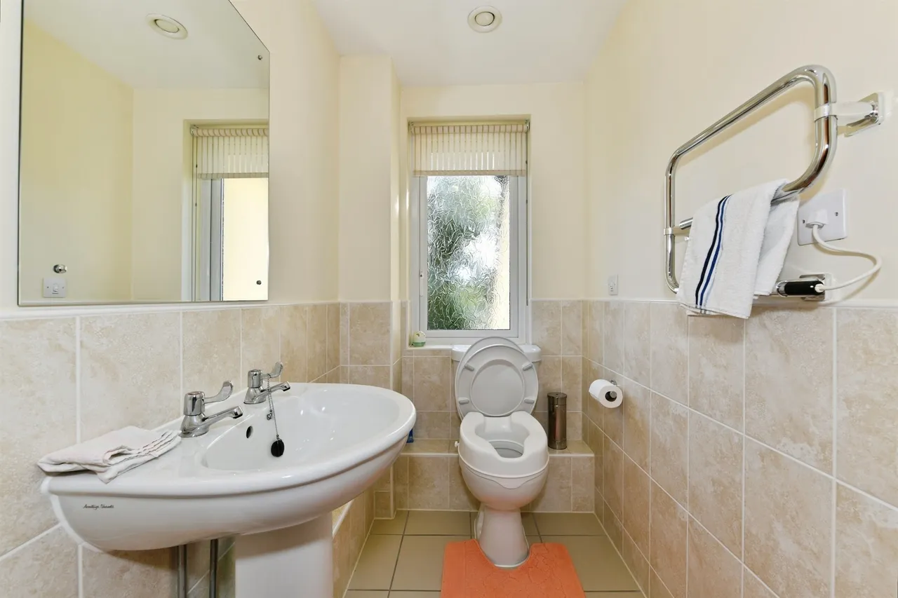 Charlton Road, Shepton Mallet, BA4, photo 18