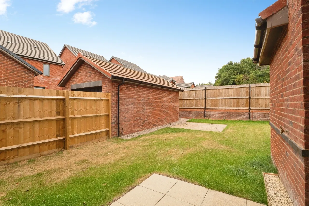 Westfield Avenue, Earl Shilton, LE9, photo 20