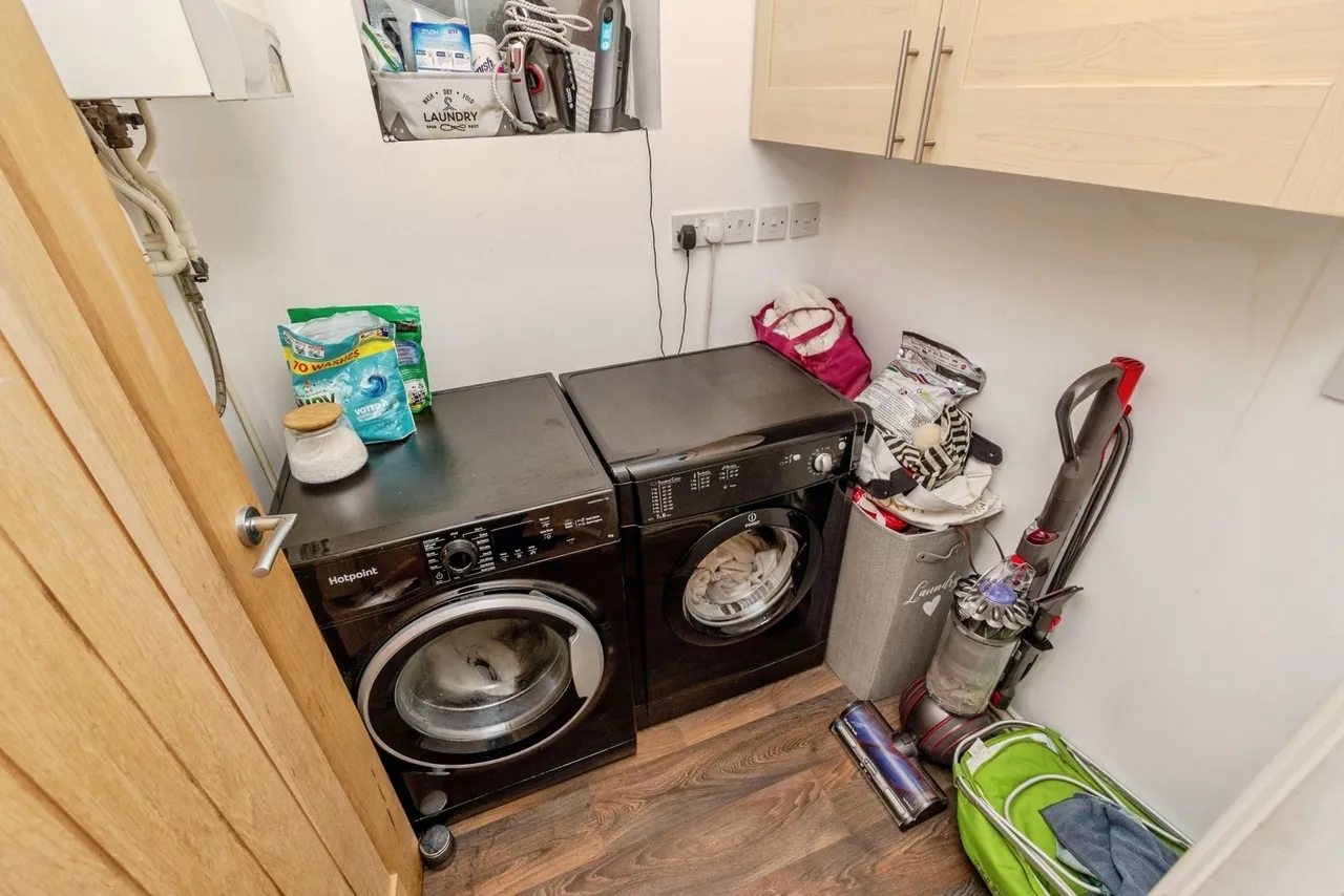 Ravenscroft Road, Willenhall, WV12, photo 13