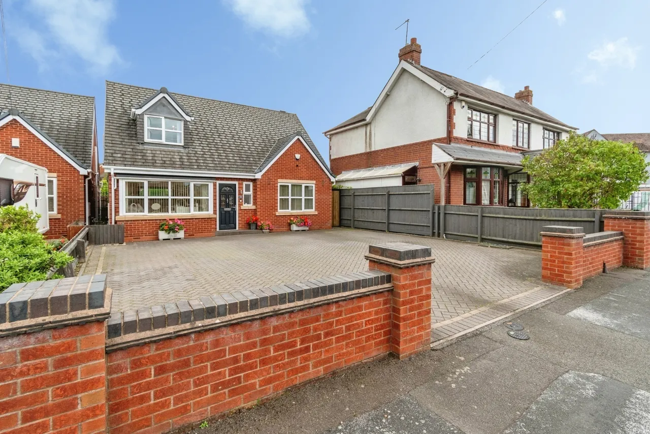 3 bed house for sale, Ravenscroft Road, Willenhall, WV12