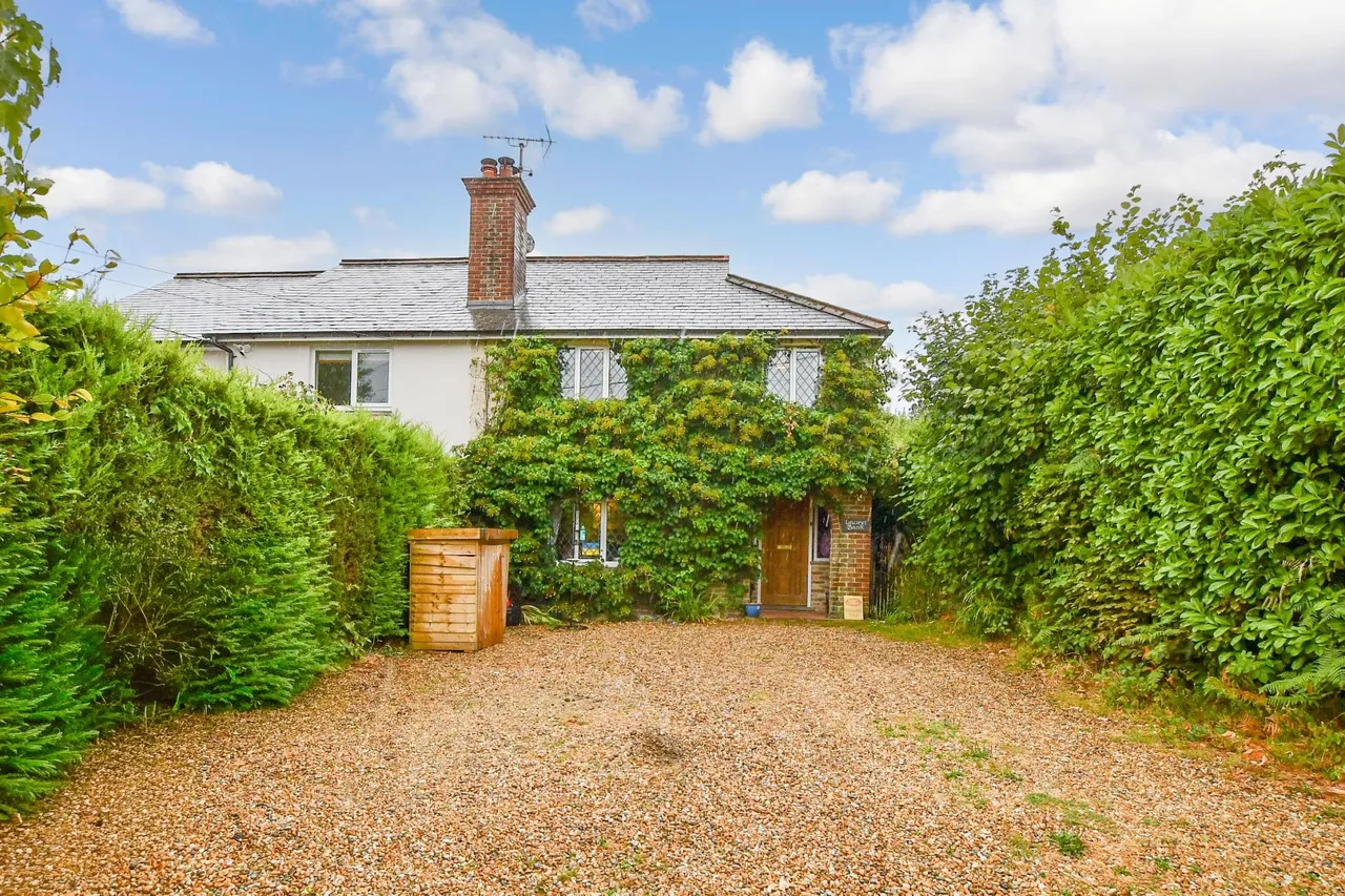 3 bed house for sale, Vicarage Lane, Etchingham, TN19