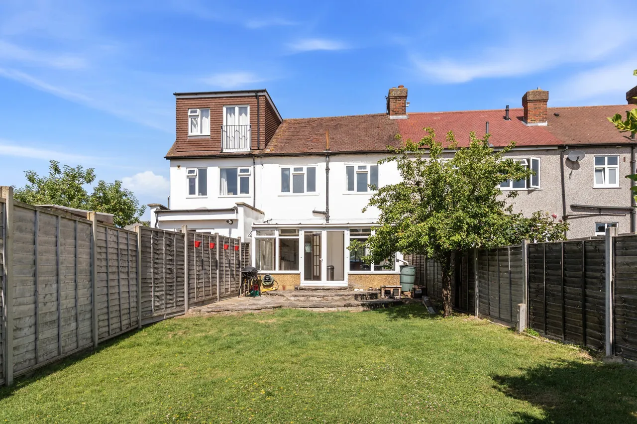 Cannon Hill Lane, Raynes Park, SW20, photo 2