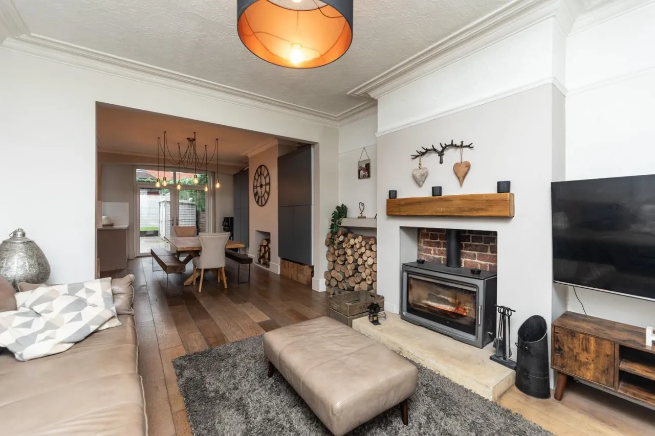 3 bed house for sale — Park Avenue, Castleford