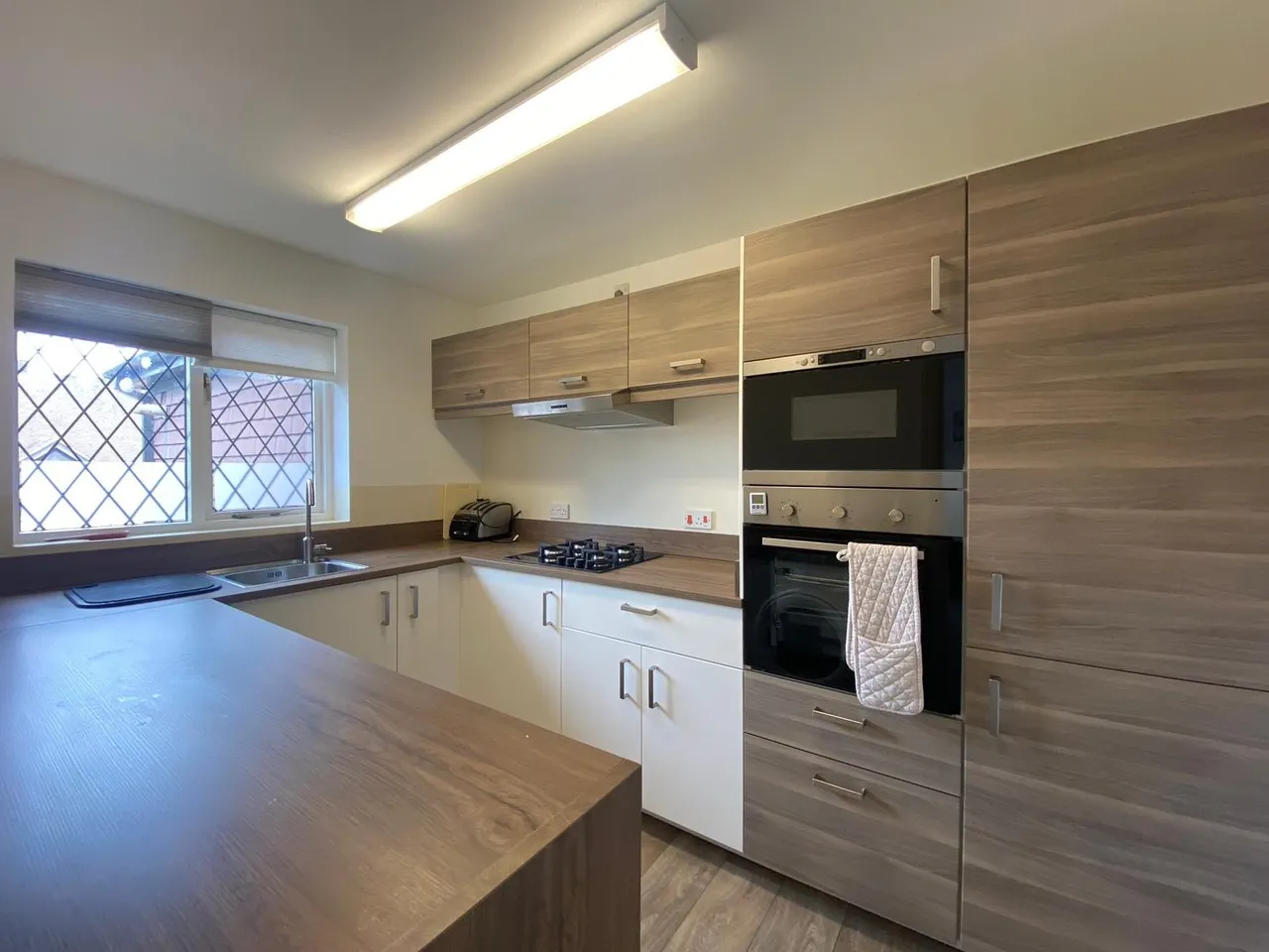 Worcester Road, Hagley, DY9, photo 3
