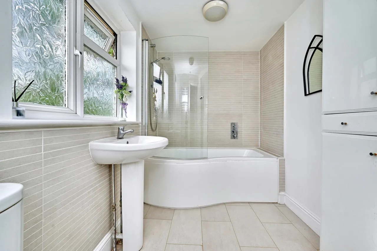 Ashdon Road, Saffron Walden, CB10, photo 17
