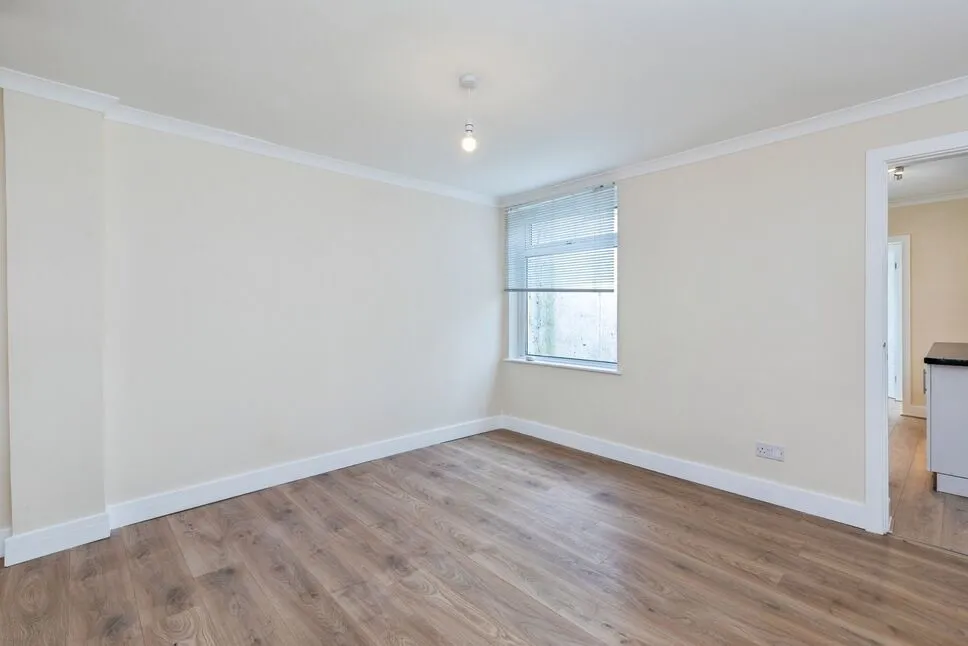 Layfield Road, Gillingham, Kent, ME7, photo 9