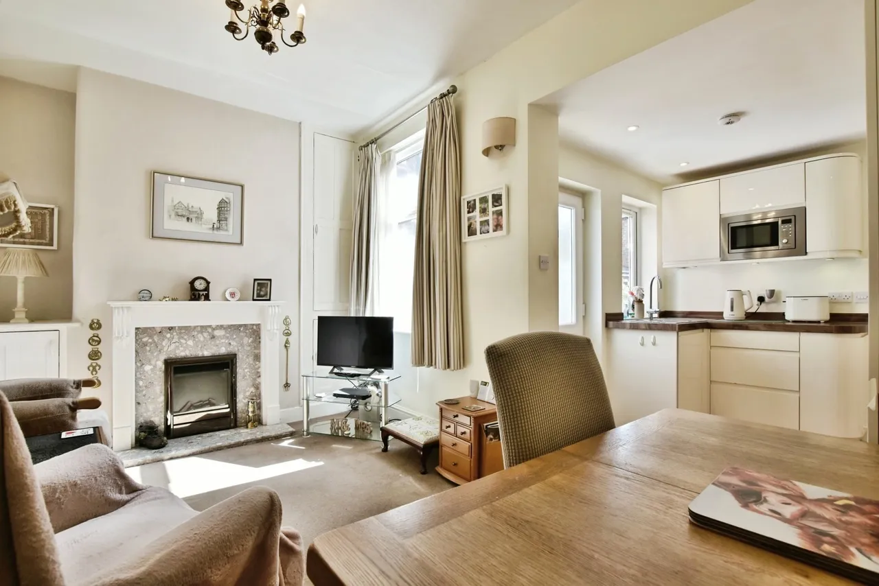 Pollen Road, Altrincham, WA14, photo 4