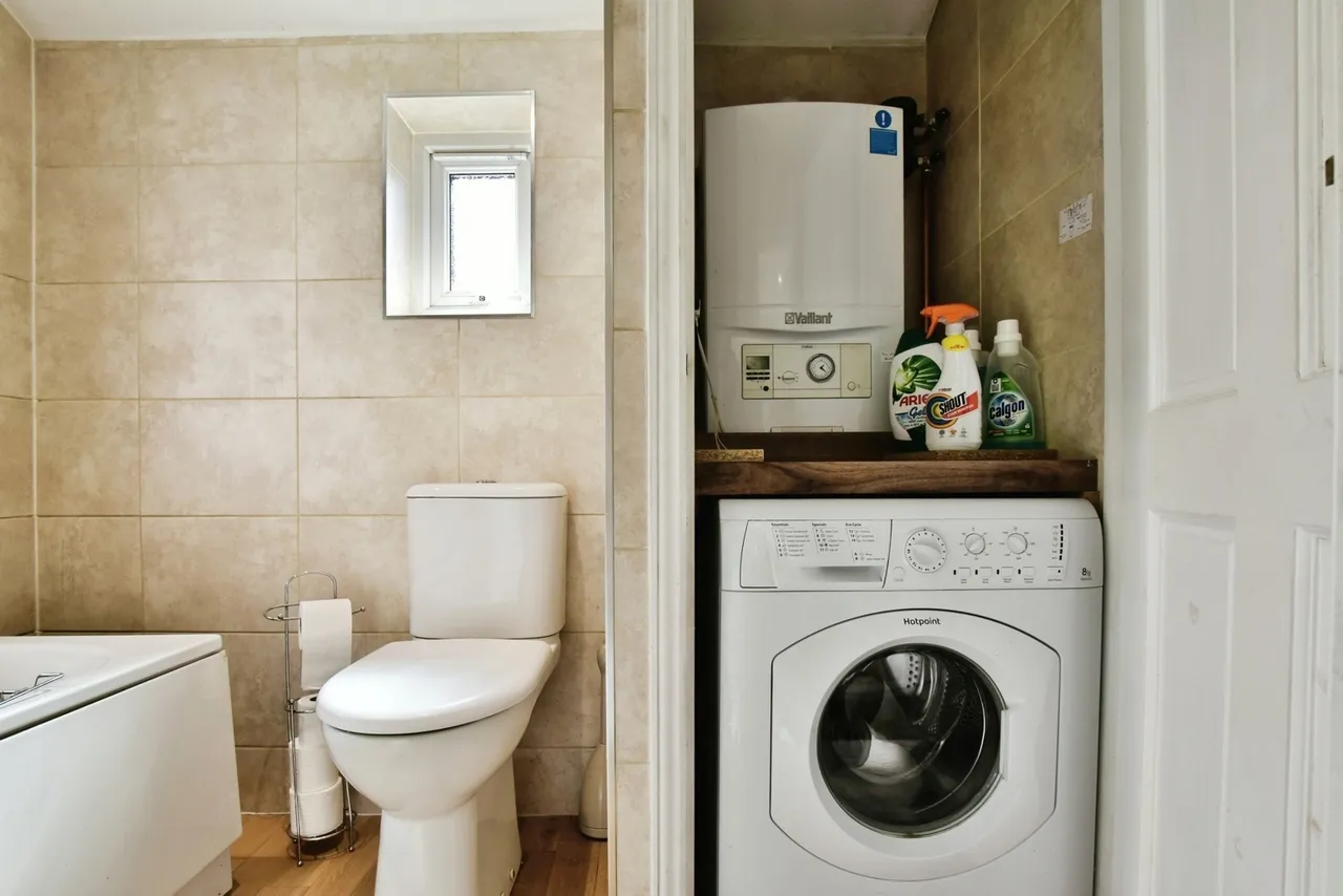 Pollen Road, Altrincham, WA14, photo 18