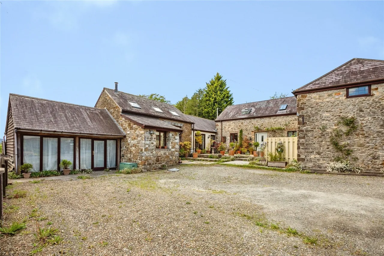 Broad Oak, Llandeilo, SA32, photo 42